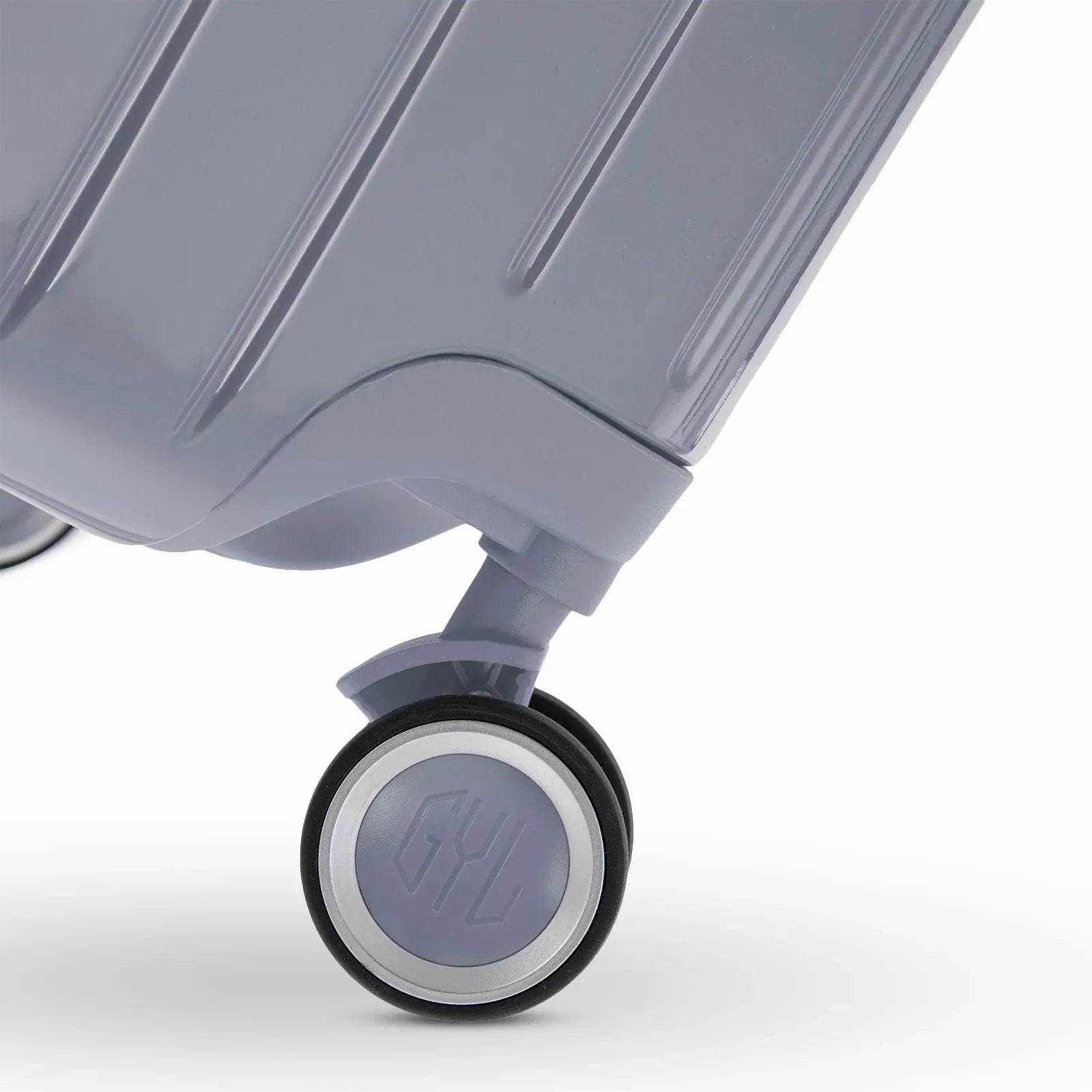 360° double wheel of the GYL Intemporelle silver suitcase with engraving of the GYL logo on the hub. #silver_color