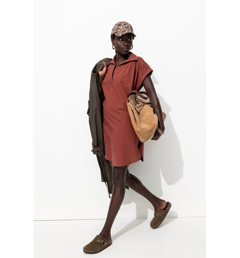 Robe Détail Broderie Anglaise - Marron Uni Clair