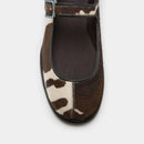 bailarinas de tiras con estampado de vaca vistas desde arriba