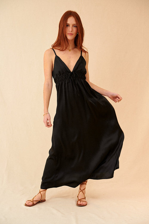 Long dress with straps and black v-neck garance paris elegant evening summer Woman