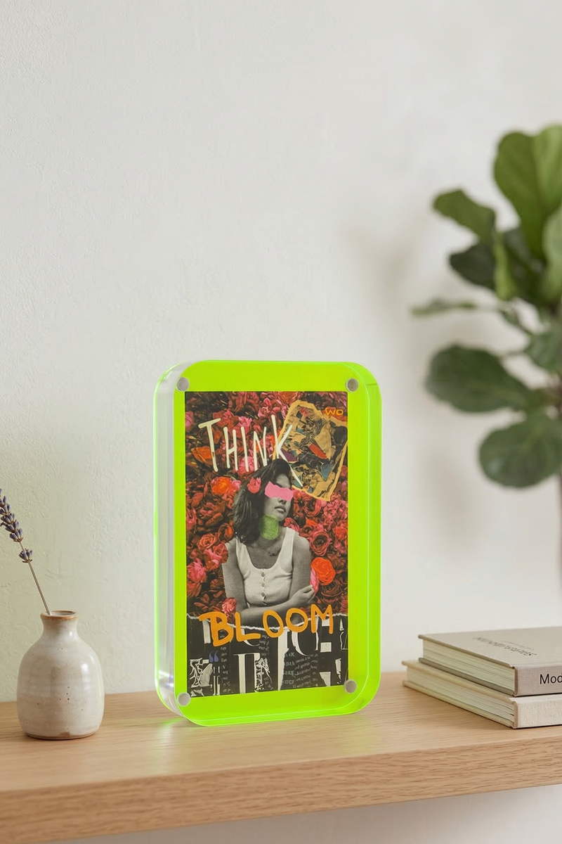 Acrylic Frame With Magnetic Closure - Green