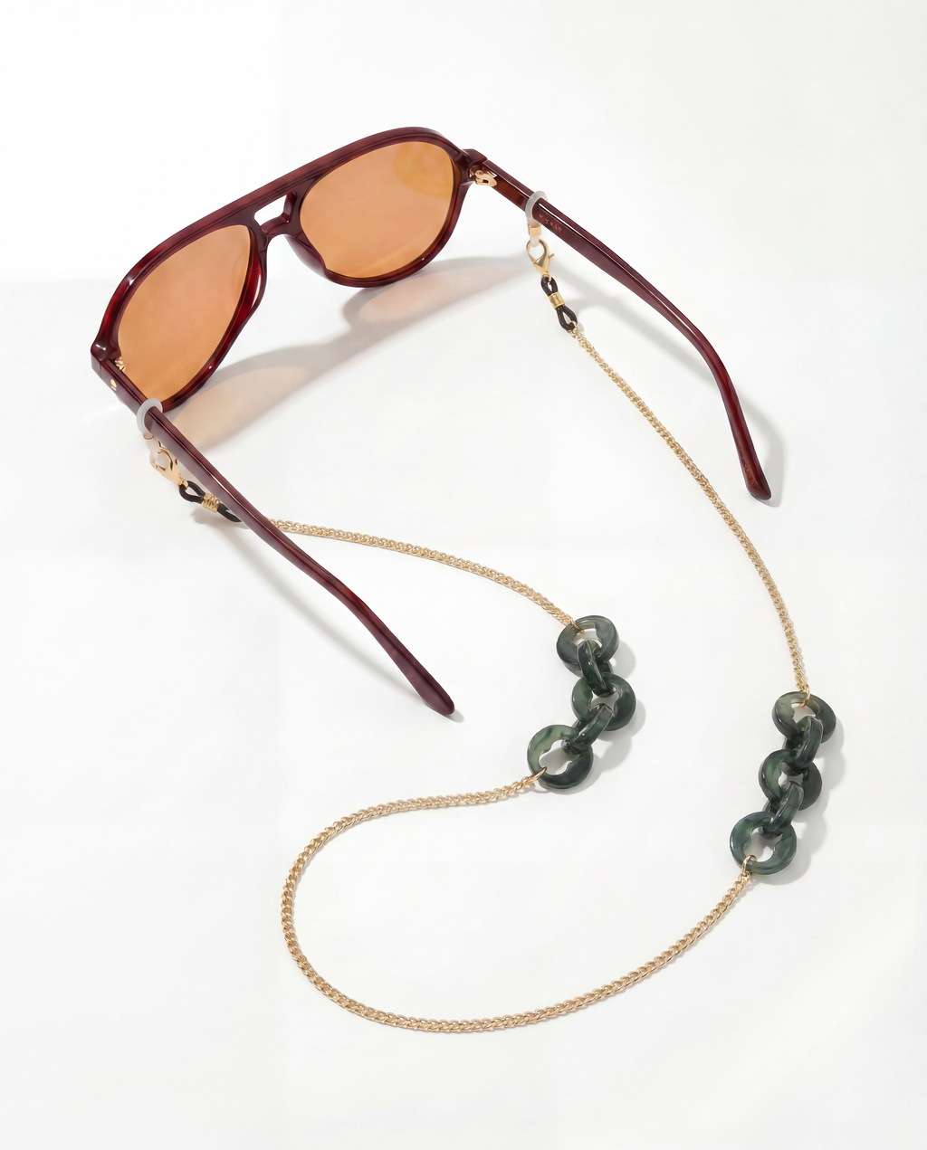 Cadena Fina Con Eslabones Verdes