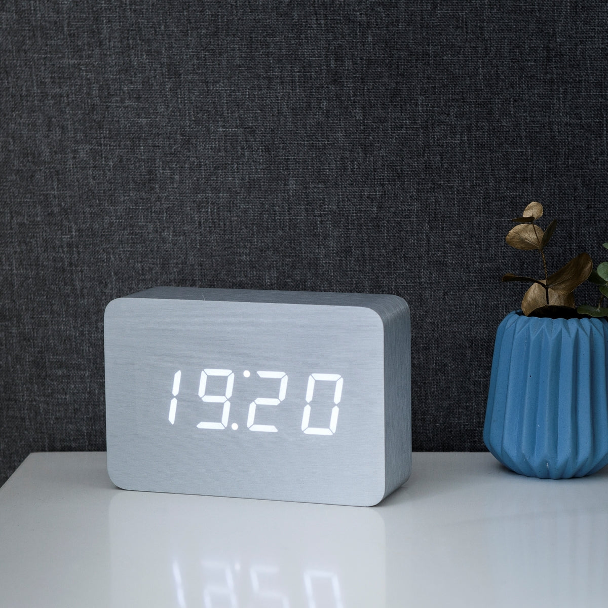 Reveil Brick Click - Aluminium / LED Blanche