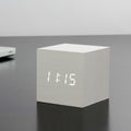 Reveil Wooden Cube Click - Blanc / LED Blanche