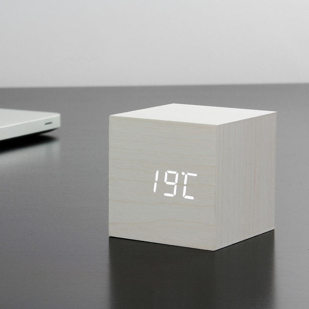 Reveil Wooden Cube Click - Blanc / LED Blanche