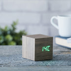 Reveil Wooden Cube Click - Frêne / LED Verte