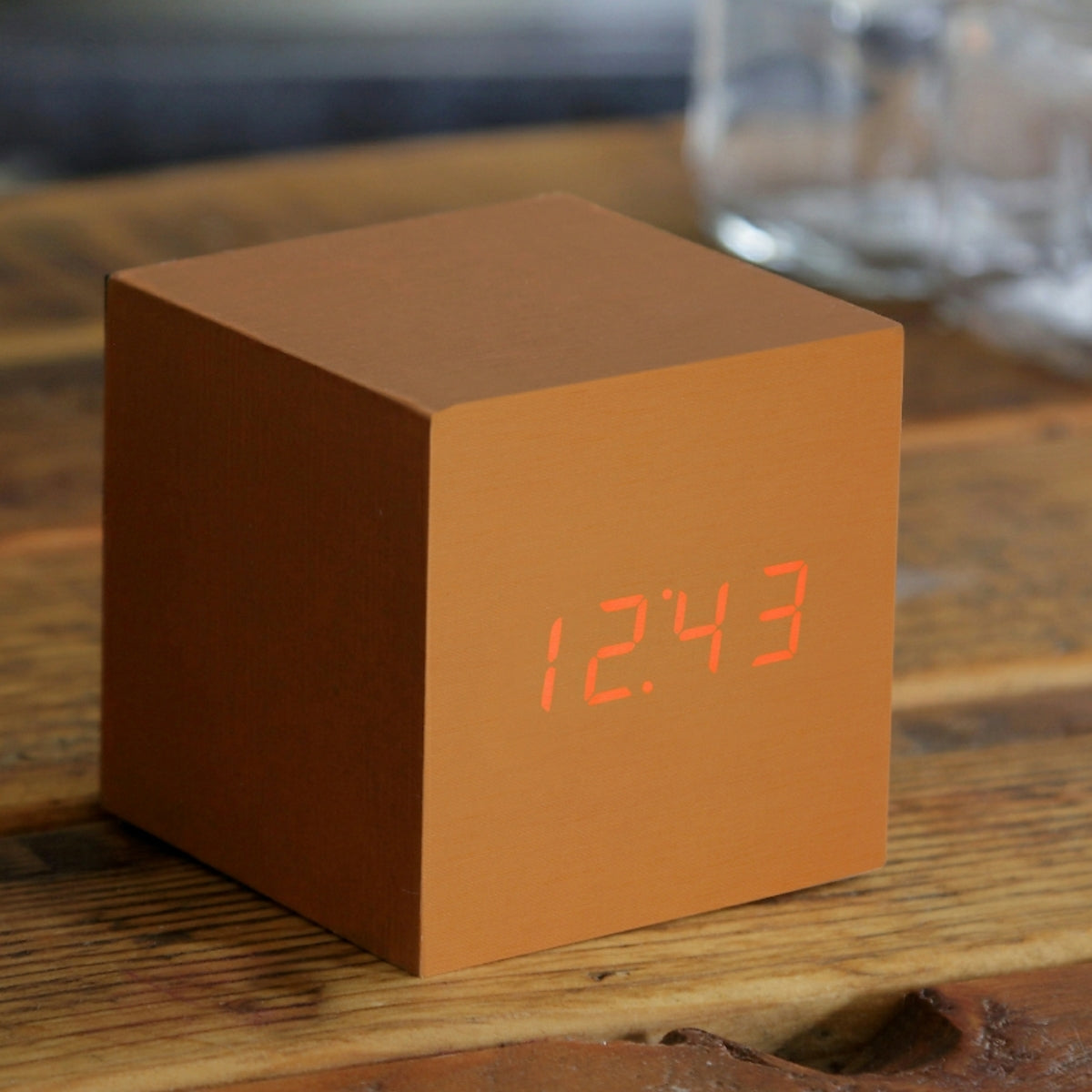 Reveil Wooden Cube Click - Cuivre / LED Rouge