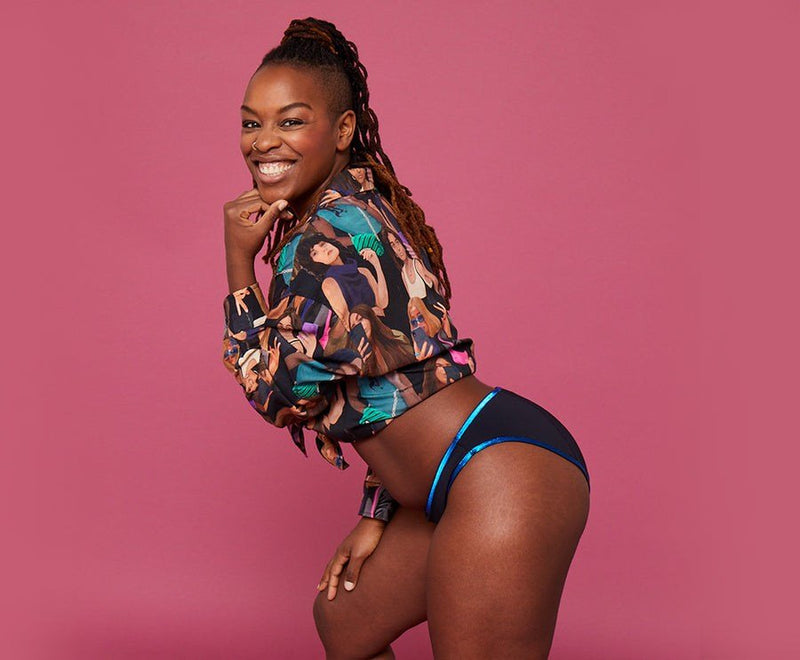 Mannequin gloria bleu fond prune