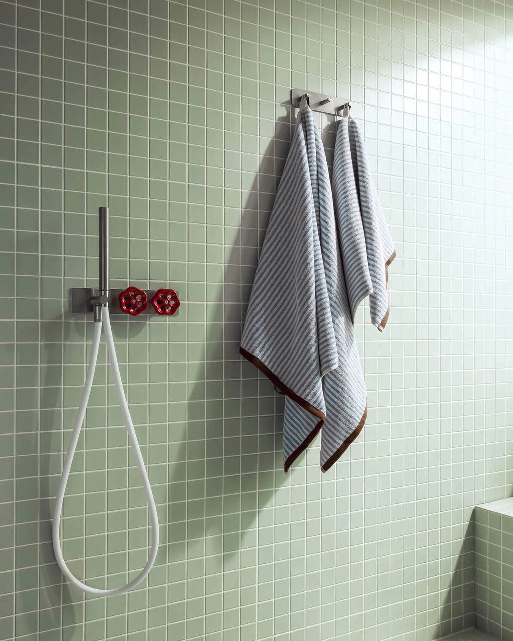 Serviette De Bain Gobo - Baby Blue / Rayures Étroites