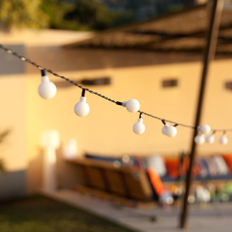 Guirlande lumineuse solaire ampoules rondes 60 LED blanc chaud BILLY 6.90m - REDDECO.com