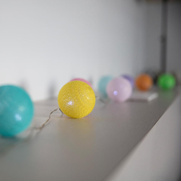 Solar string lights with cotton balls, 10 warm white LED bulbs MIMY COLORS SOLAR 3.80m - REDDECO.com
