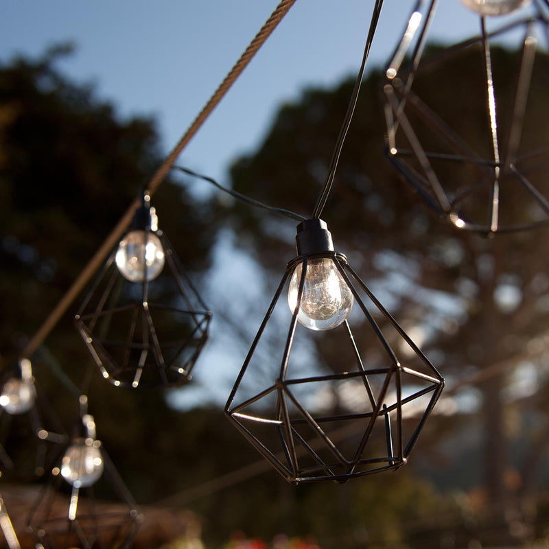 Guirnalda de luces solares jaula de diamante de acero 10 bombillas LED redondas blanco cálido MILY 3,90m - REDDECO.com