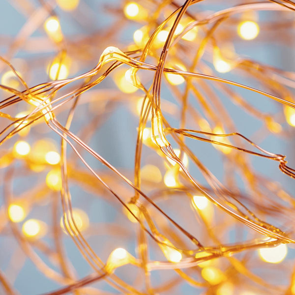 Guirnalda luminosa solar de cobre 400 micro LED blanco cálido SKINNY SOLAR 41,90m 8 modos - REDDECO.com
