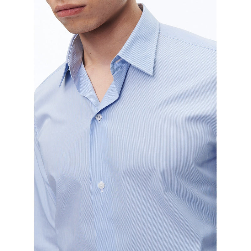 Camisa Azul De Rayas Finas Y Cerradas - India