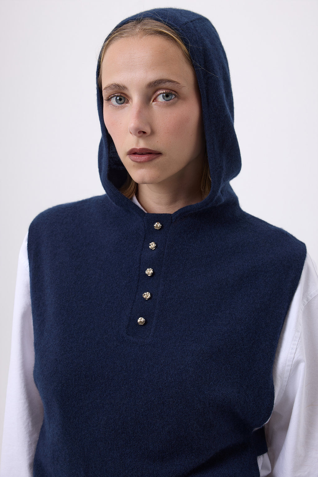 Cagoule Plastron Boutons Dorés Halo - Bleu Marine - Femme
