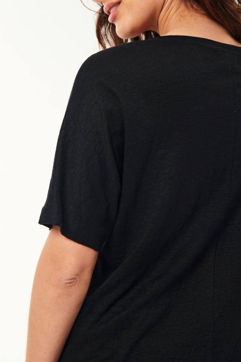 Hanina T-Shirt - Black