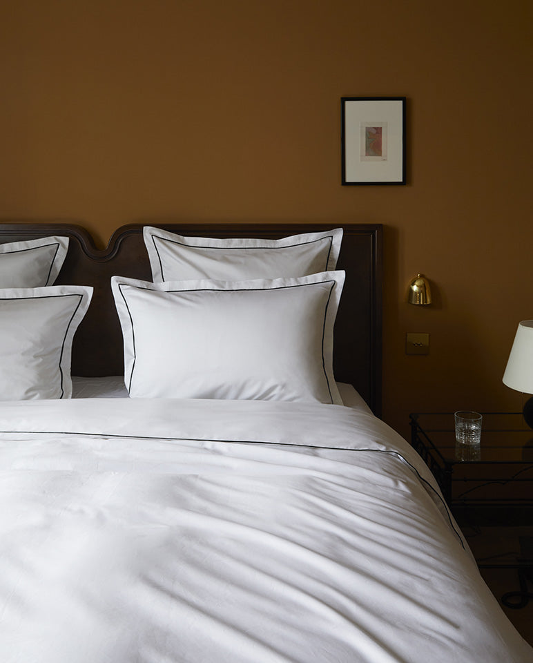 Copripiumino in raso di cotone - Bianco cordoncino nero