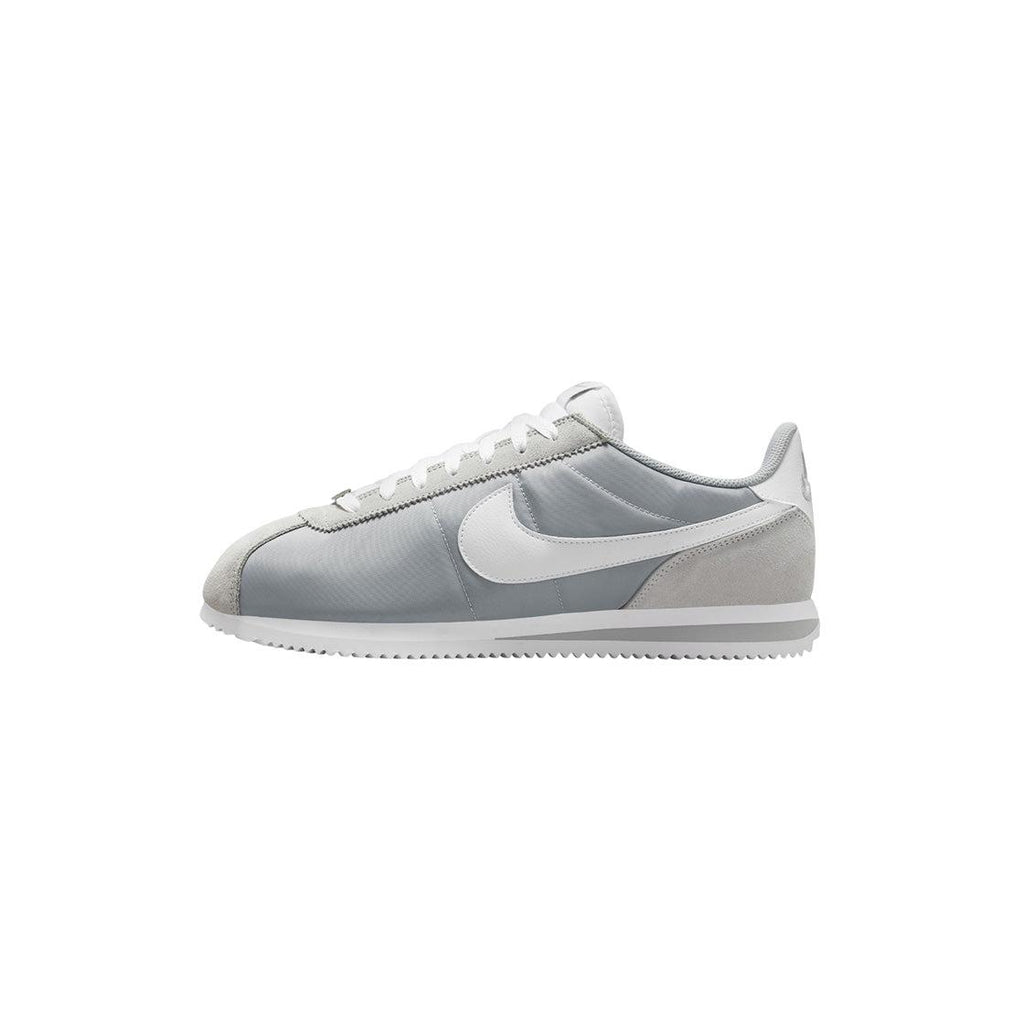 Baskets Homme Nike Cortez Basic - Gris, Blanc