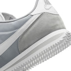 Baskets Homme Nike Cortez Basic - Gris, Blanc