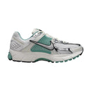 Baskets Nike Zoom Vomero 5 - Blanc, Argent, Vert