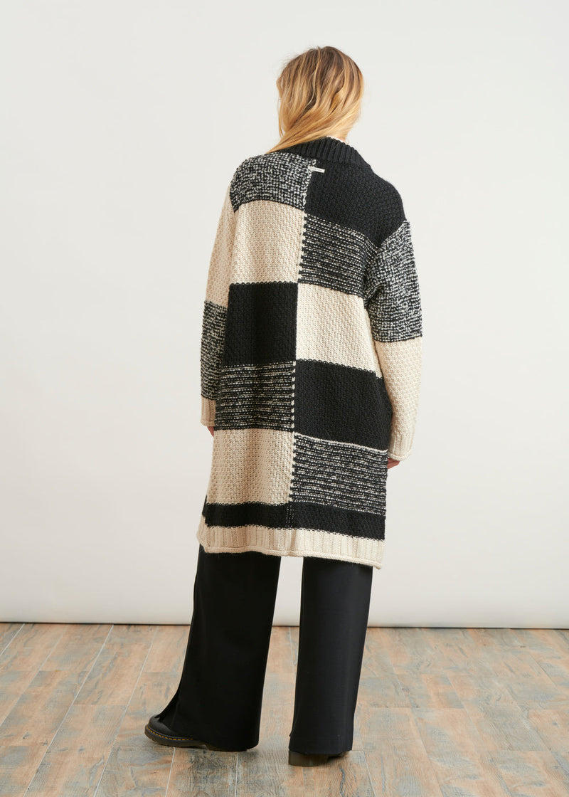 Graphic knitted coat - BLANC / NOIR#couleur_BLANC / NOIR