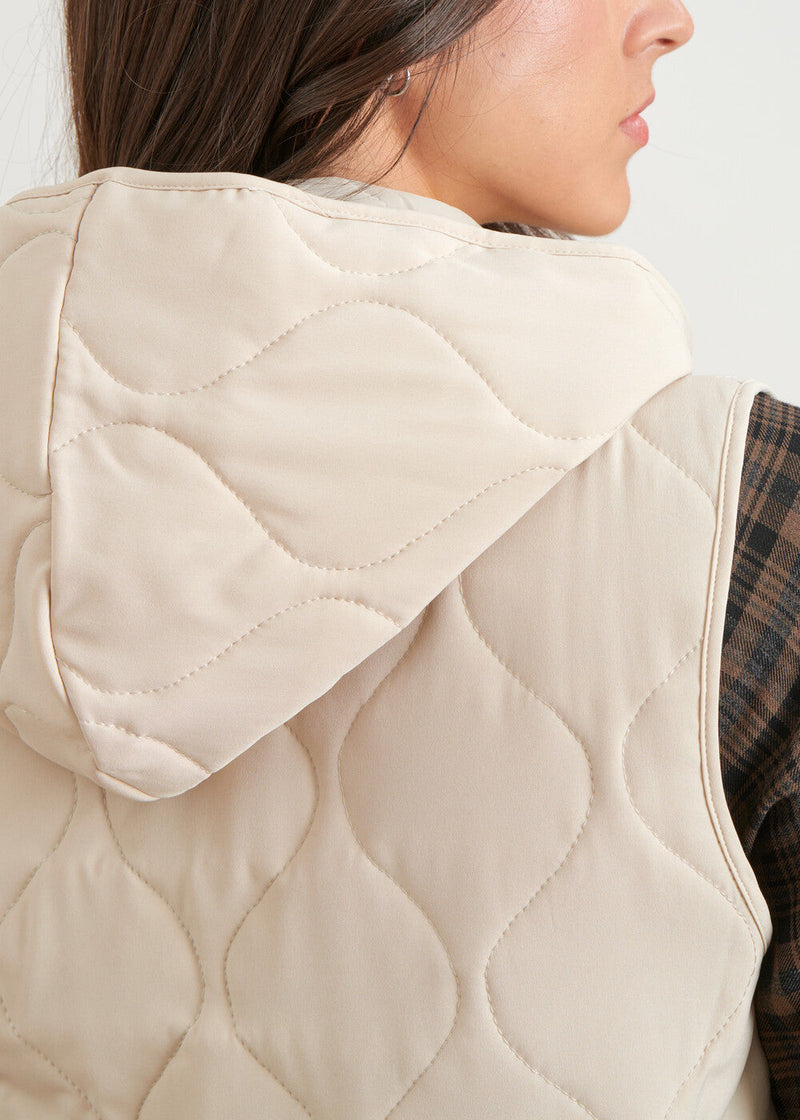 Sleeveless quilted jacket - BEIGE#couleur_BEIGE