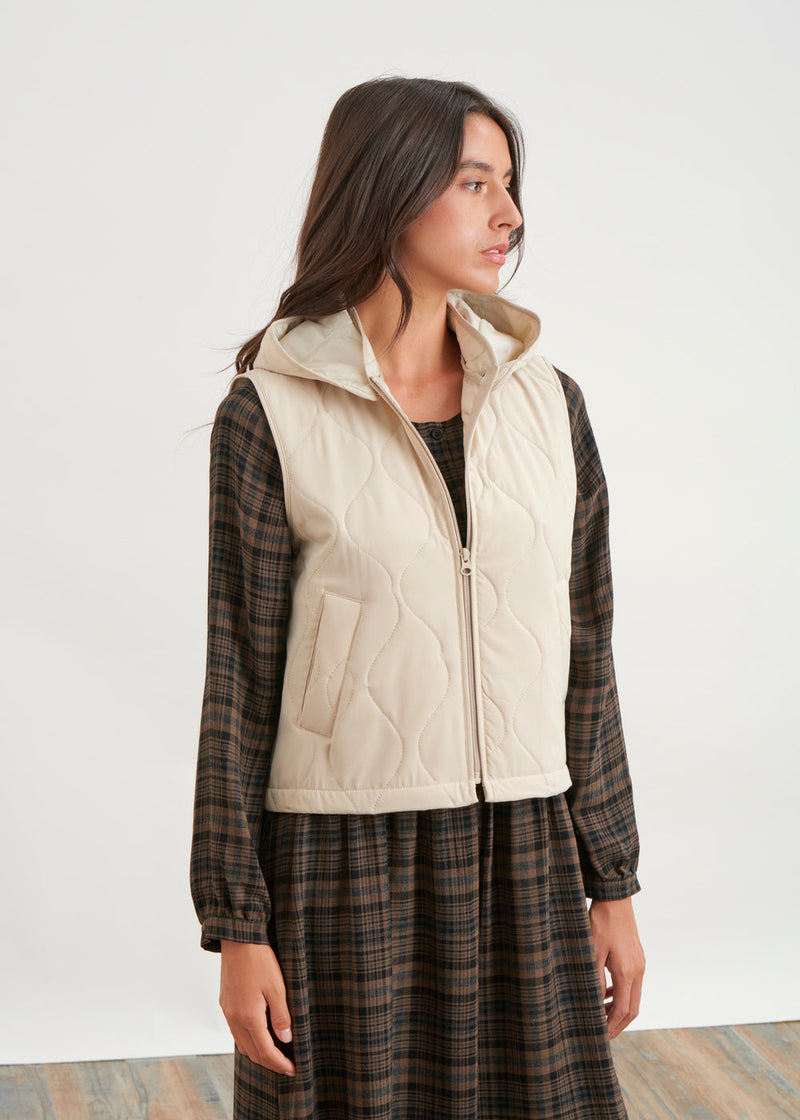 Sleeveless quilted jacket - BEIGE#couleur_BEIGE