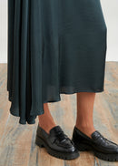 Long asymmetrical satin skirt - VERT BOUTEILLE#couleur_VERT BOUTEILLE