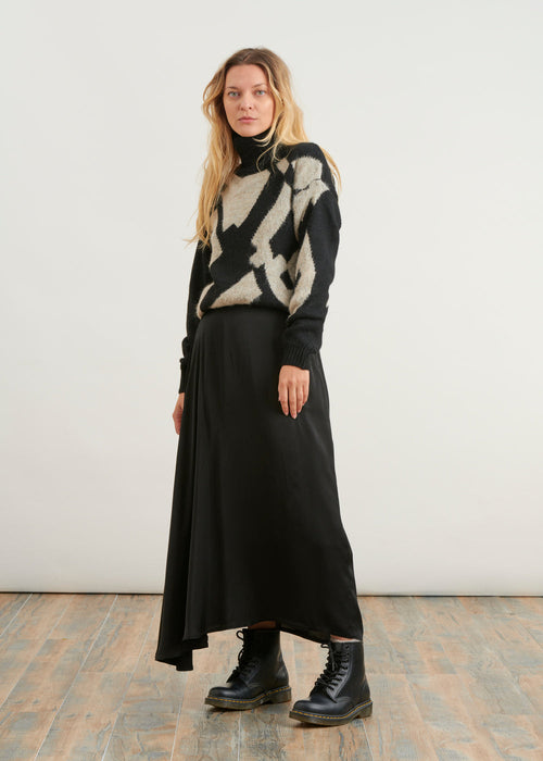 Long asymmetrical satin skirt - NOIR#couleur_NOIR