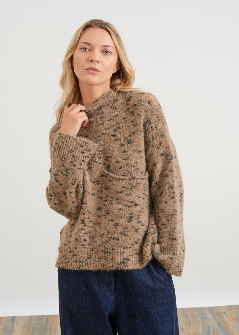 Round neck sweater in speckled knit - ECORCE#couleur_ECORCE