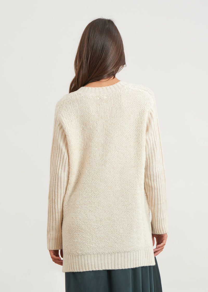 Long V-neck knitted sweater - ECRU#couleur_ECRU