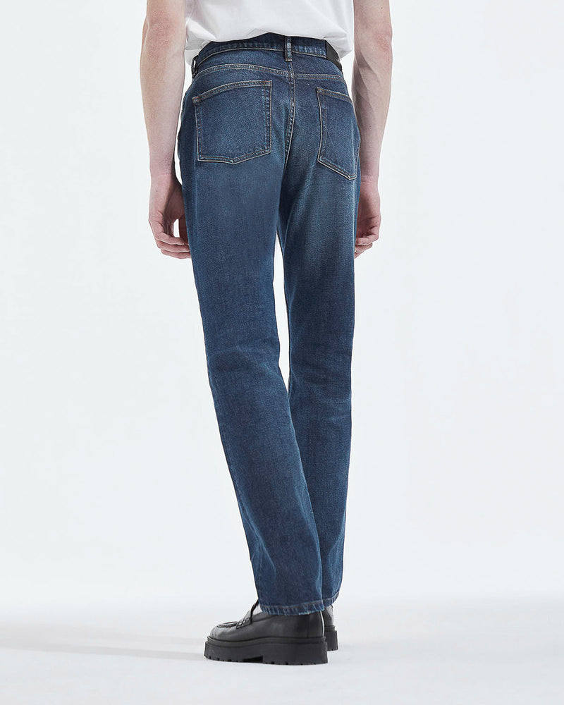 Vaqueros slim fit con lavado azul y cinco bolsillos - Hombre
