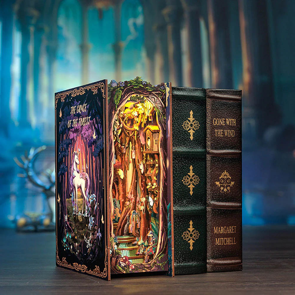 Book Nook - La Grâce De La Forêt