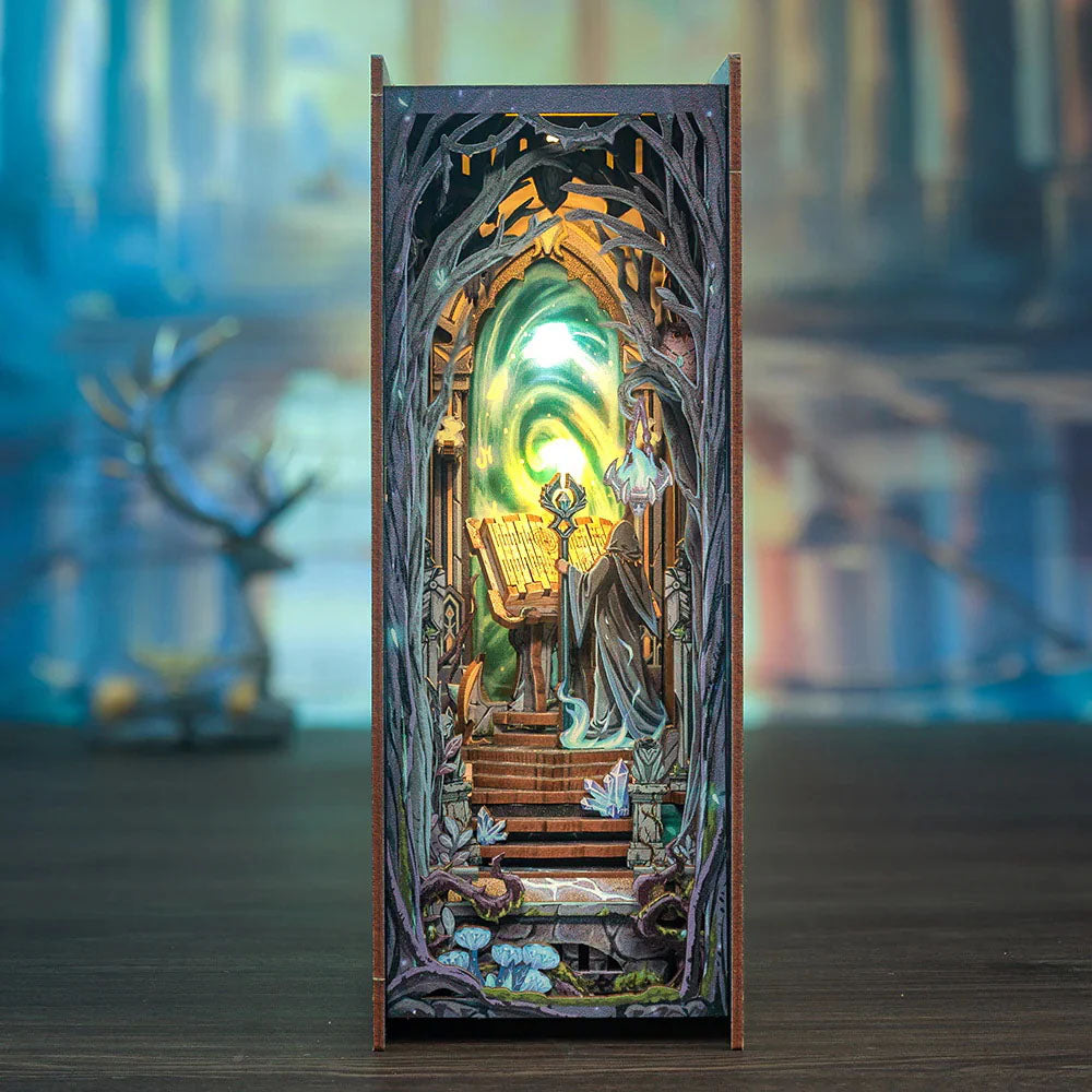 Book Nook - La Porte Du Pays Des Merveilles