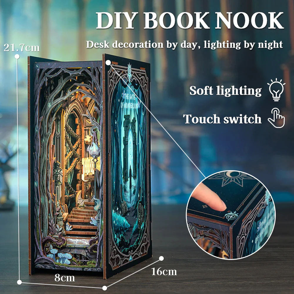 Book Nook - La Porte Du Pays Des Merveilles