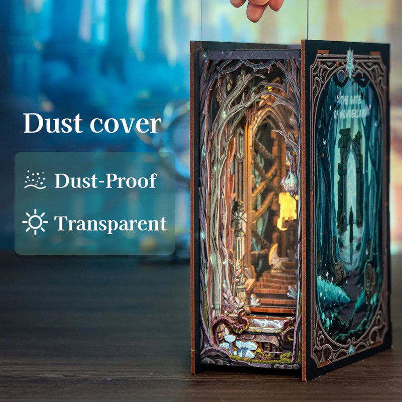 Book Nook - La Porte Du Pays Des Merveilles