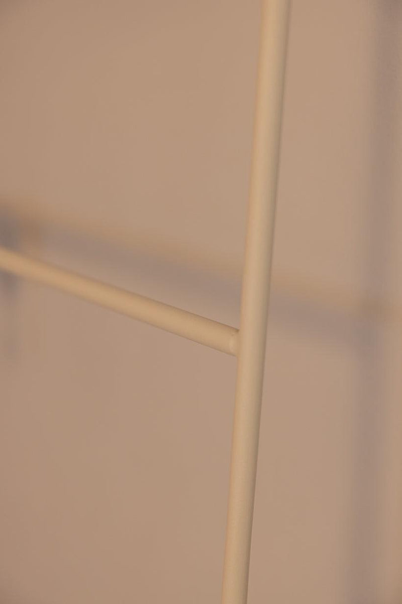 Detalles de un elegante Handtuchleiter, mueren en una instalación de Badezimmer aún más moderna.