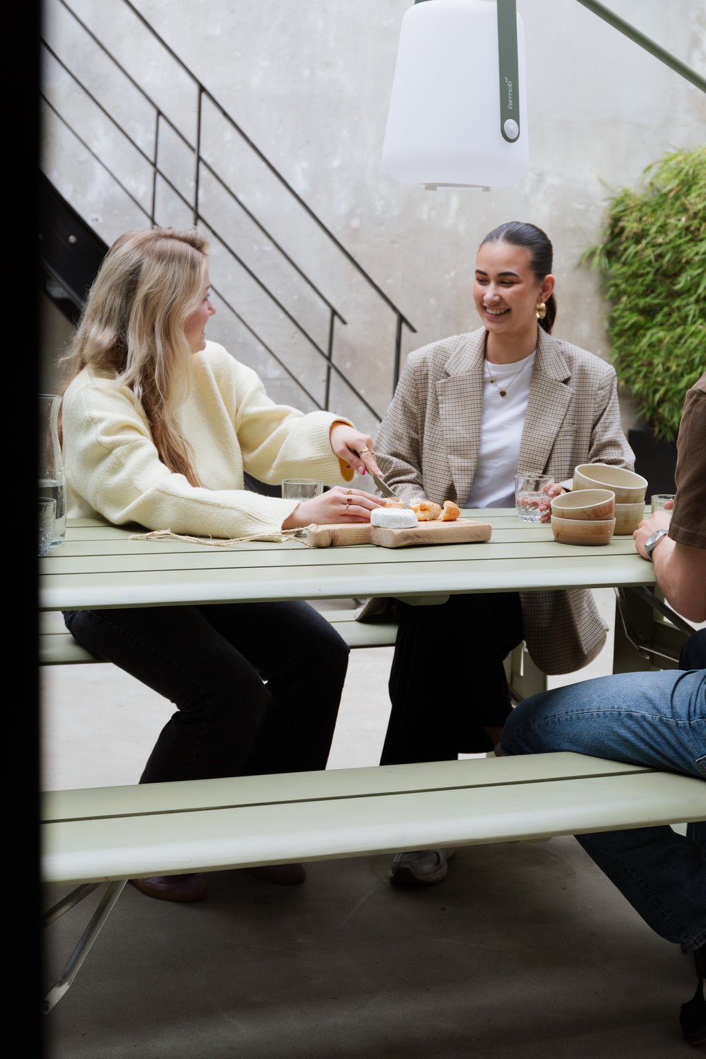 Avenue - Outdoor Table - Pine Wood - Sage Green/Green