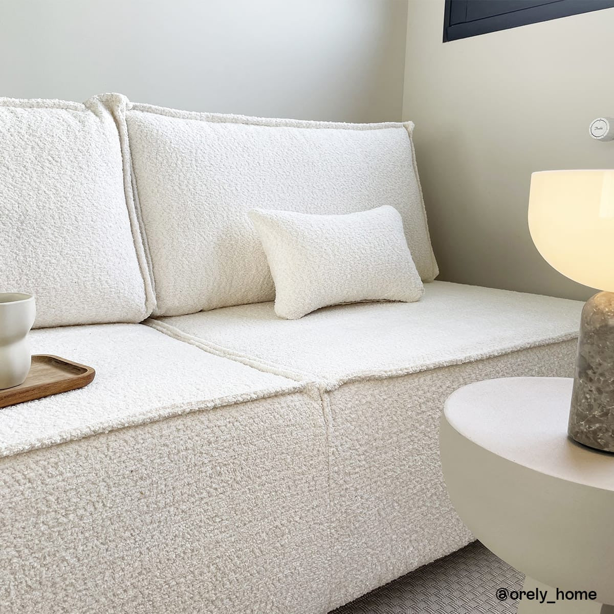 Milla - Canapé Convertible 3 Places avec Coffre de Rangement en Tissu Bouclé Beige - Ecru