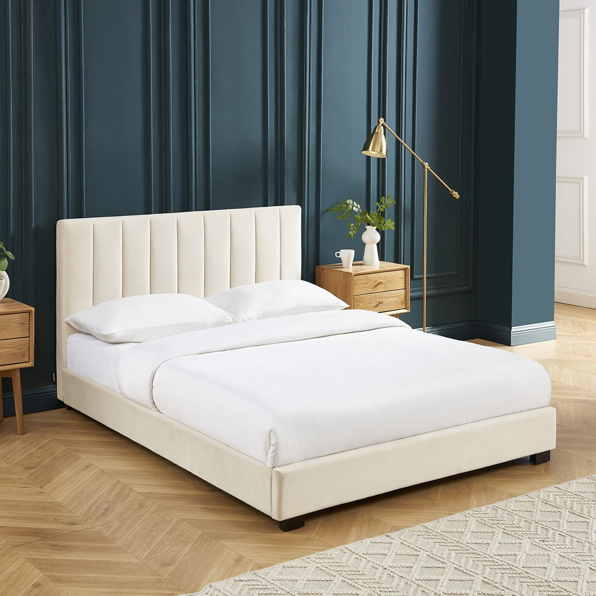 William - Lit Adulte avec Tête de Lit Capitonnée en Velours Sable 140x190 - Beige