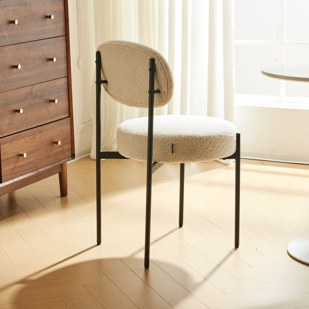 Evora - Lot de 2 Chaises en Tissu Bouclé, Piètement Métal Noir - Beige