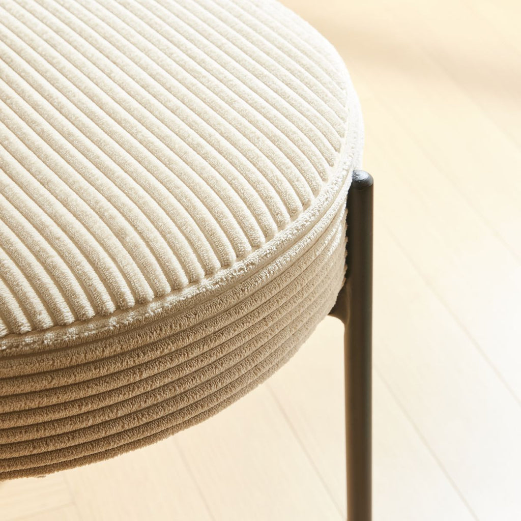 Evora - Lot de 2 Chaises en Velours Côtelé, Piètement Métal Noir - Beige