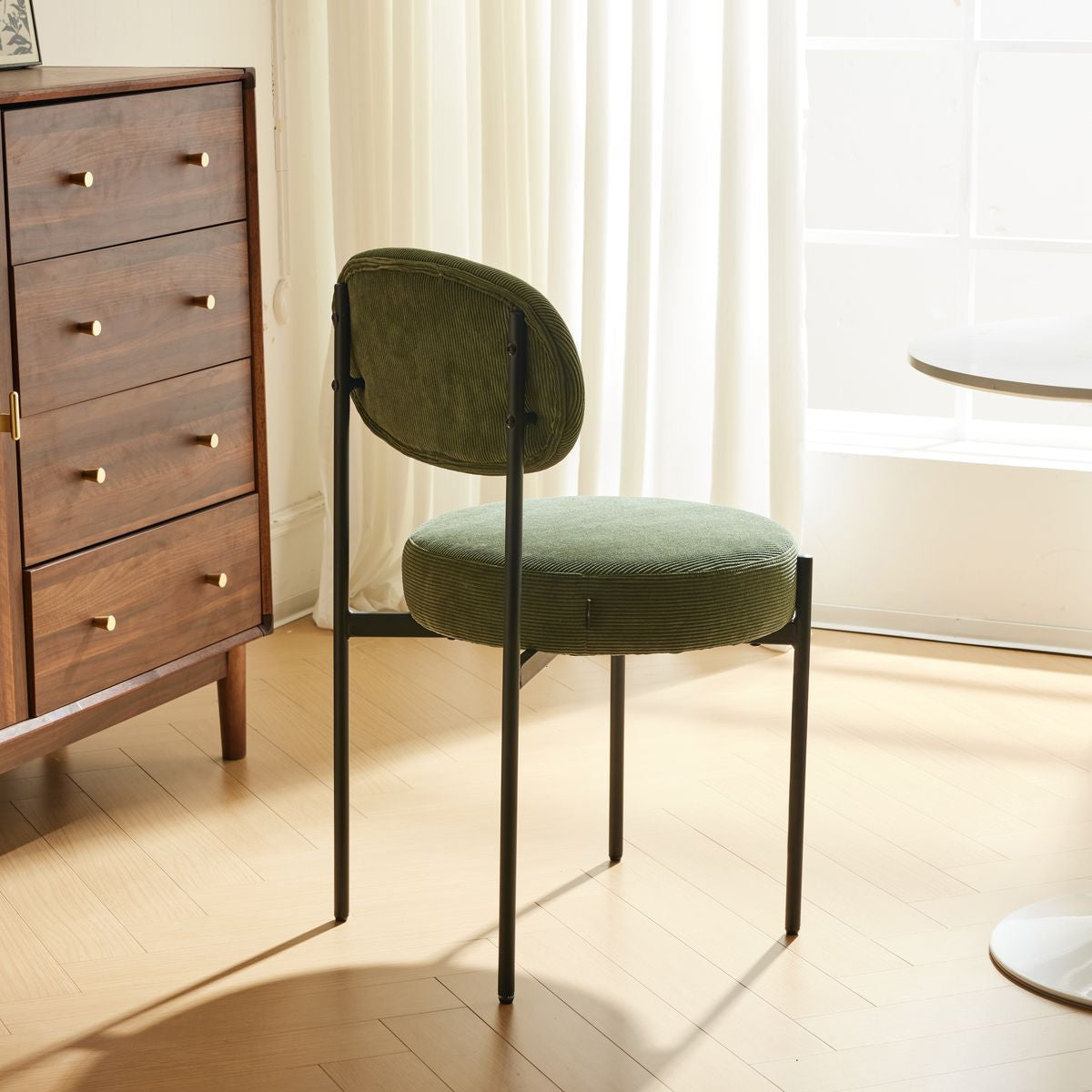 Evora - Lot de 2 Chaises en Velours Côtelé Vert, Piètement Métal Noir - Vert Kaki