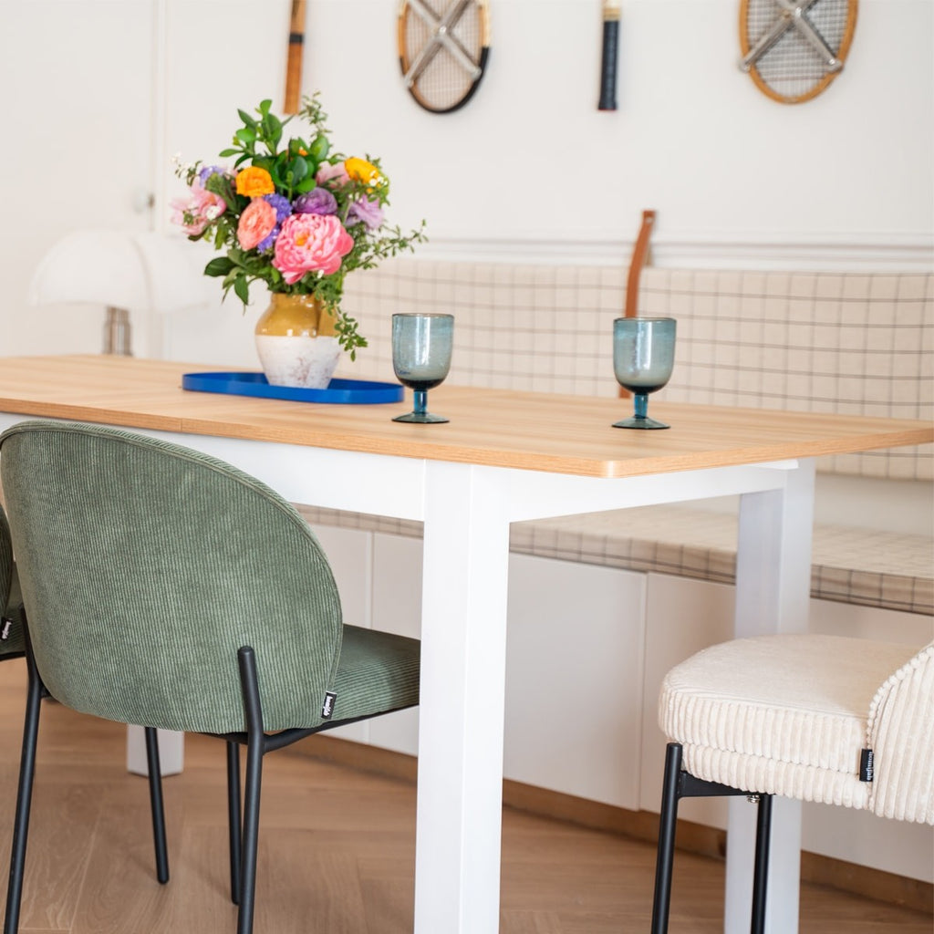 Lexi - Table à Manger Extensible Effet Bois 6/8 Personnes, Piètement 140/180 cm - Blanc
