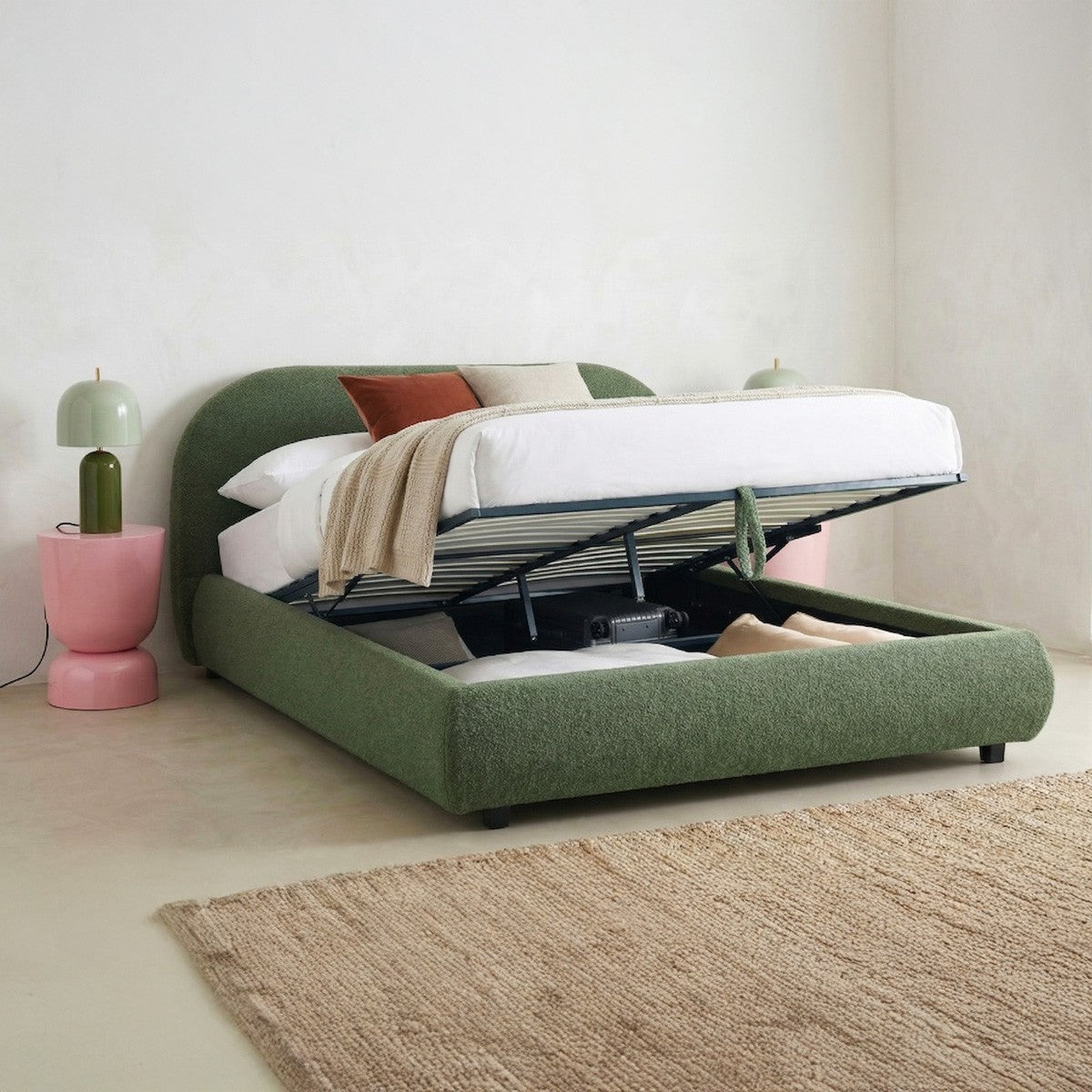 Madisson - Lit Coffre avec Tête de Lit Matelassée en Tissu Bouclé - Vert Kaki