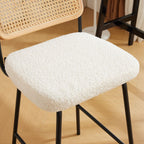 Muse - Lot de 2 Chaises de Bar en Cannage et Tissu Bouclé, Piètement Noir - Beige