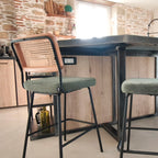 Muse - Lot de 2 Chaises de Bar en Cannage et Velours Côtelé Vert, Piètement Noir - Vert Kaki