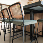 Muse - Lot de 2 Chaises de Bar en Cannage et Velours Côtelé Vert, Piètement Noir - Vert Kaki