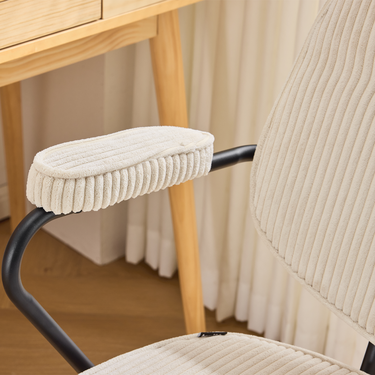 Ann - Fauteuil de Bureau Pivotant et Réglable en Hauteur en Velours Côtelé - Beige