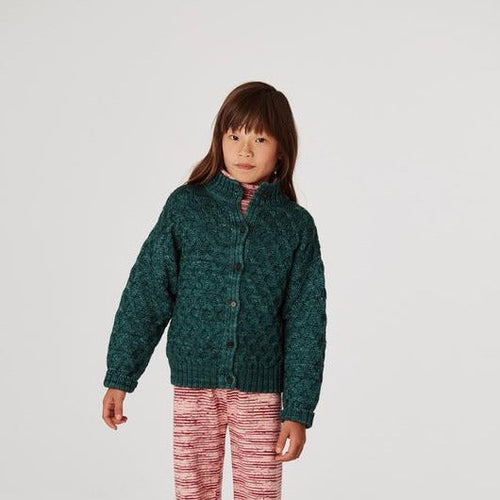 Cárdigan nido de abeja pavo real - Selección Misha & Puff disponible en www.amaetc.com, concept store ecológico para niños